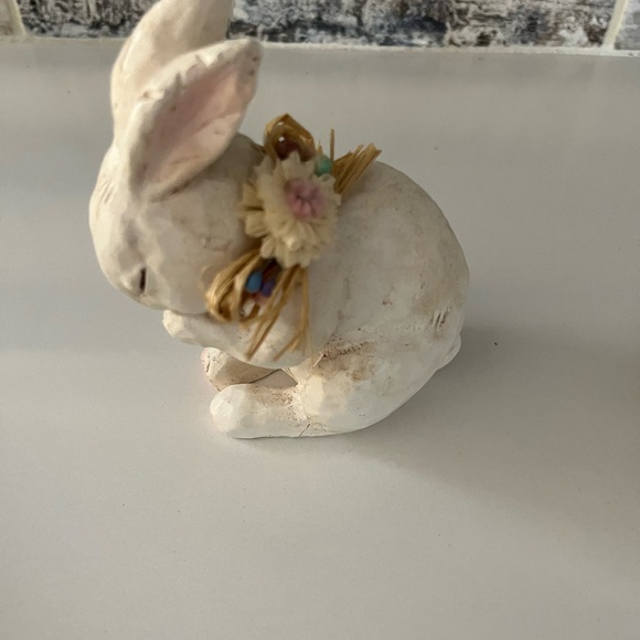 Charming White Rabbit Figurines Set - Picture 5 of 11
